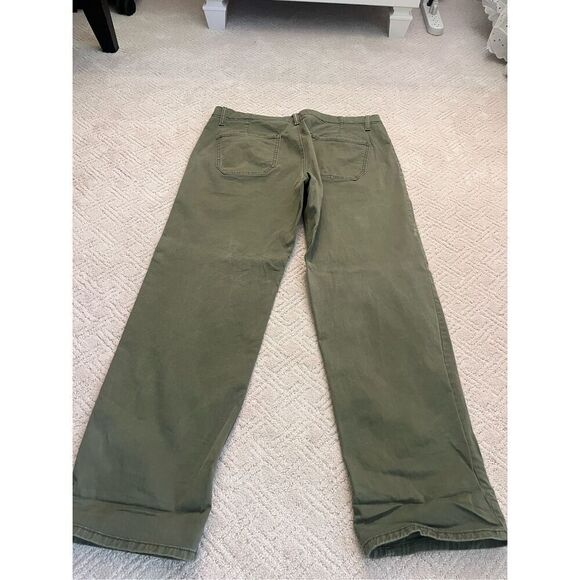 Banana Republic Army Green Boyfriend Khaki’s - Picture 6 of 6